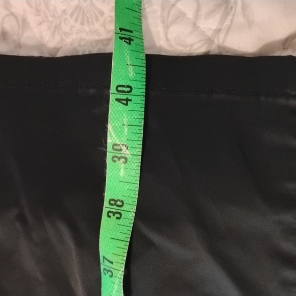 Express Jeans Women's Shiny Black Stretch Front Pocket Pants, Size: 5/6 - Picture 9 of 9